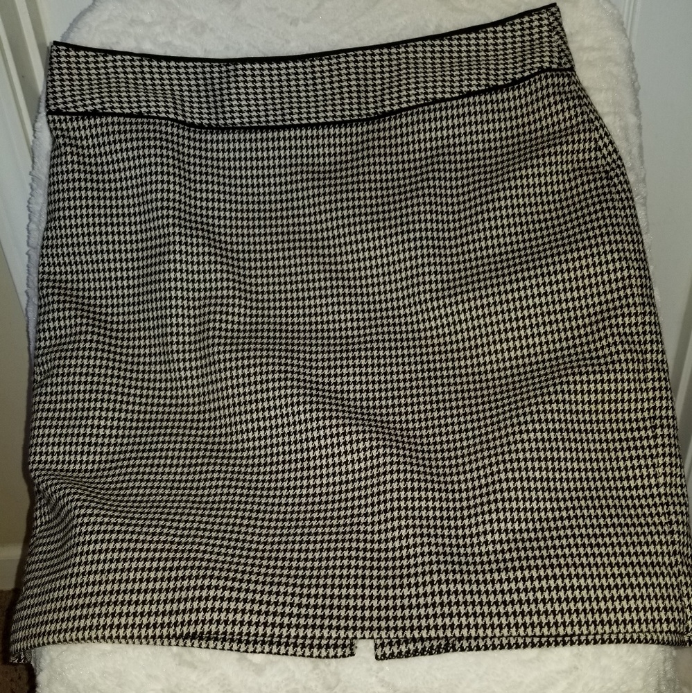 Black and White Casual Skirt